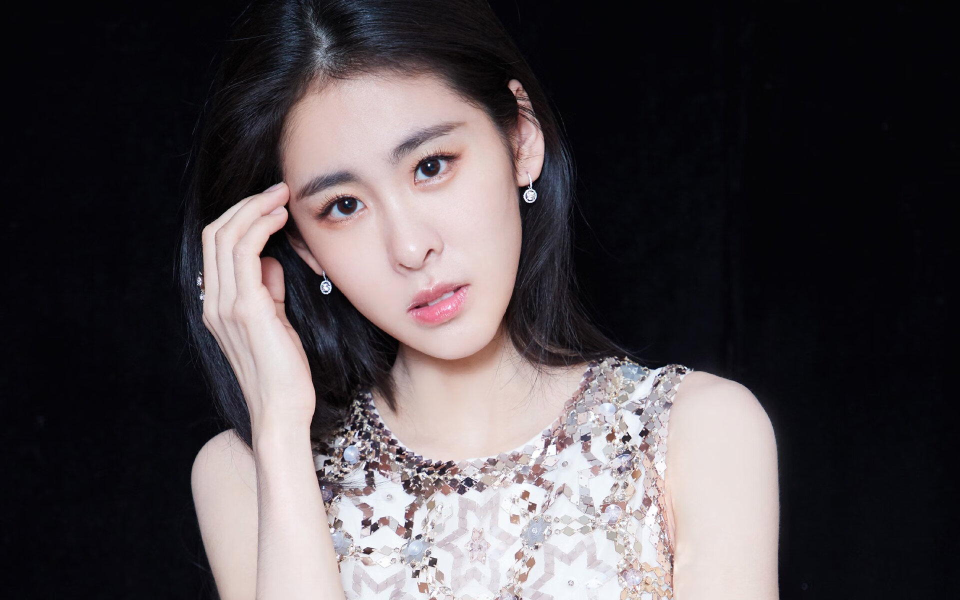 华体会app安装-瓦伦西亚客场0-2不敌西班牙人，排名跌至倒数第二，瓦伦西亚足球