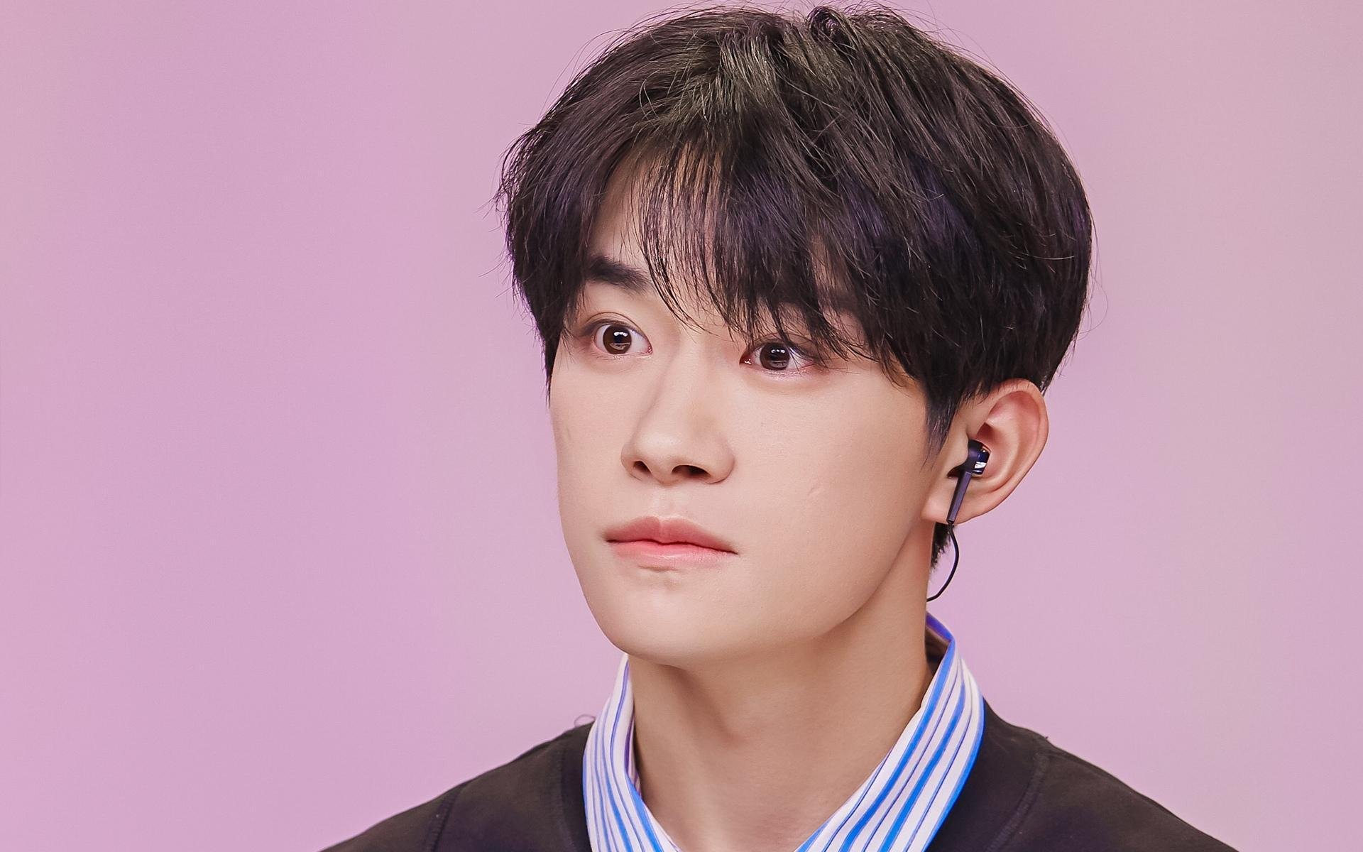 立陶宛队遭遇狂轰炸,爱尔兰队大破敌阵,立陶宛对俄罗斯篮球