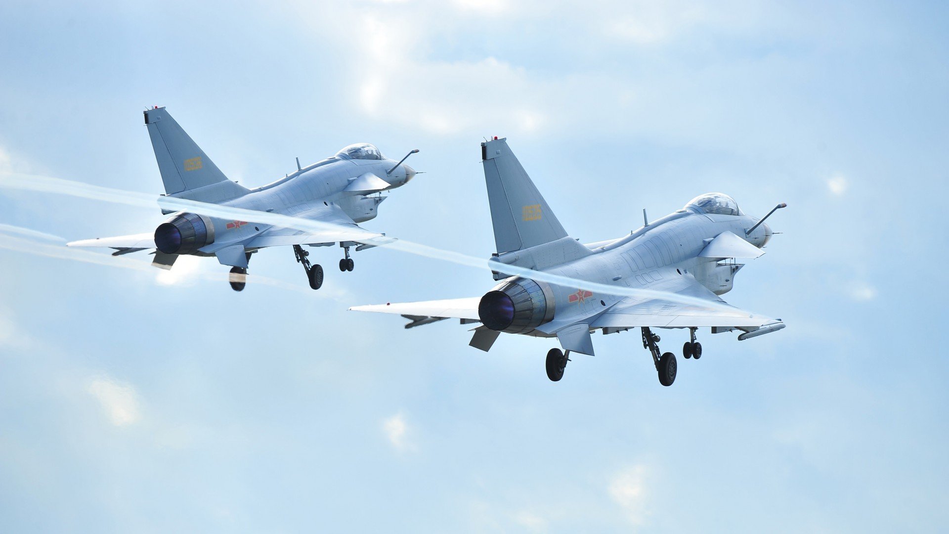 奥运村社交区设立文化交流展位吸引选手,奥运村居住区对话