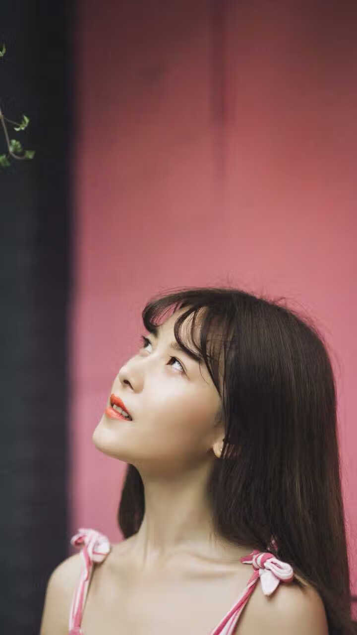 曼联发布全新主场球衣设计,曼联主场球服